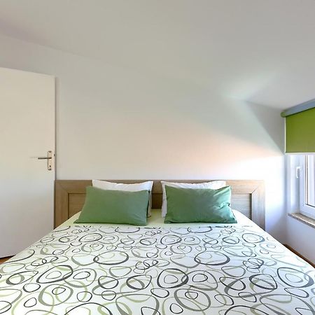 Homestay Pula Bagian luar foto