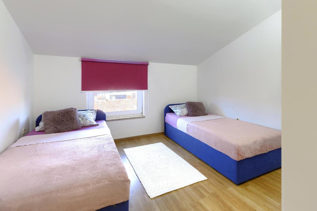Homestay Pula Bagian luar foto