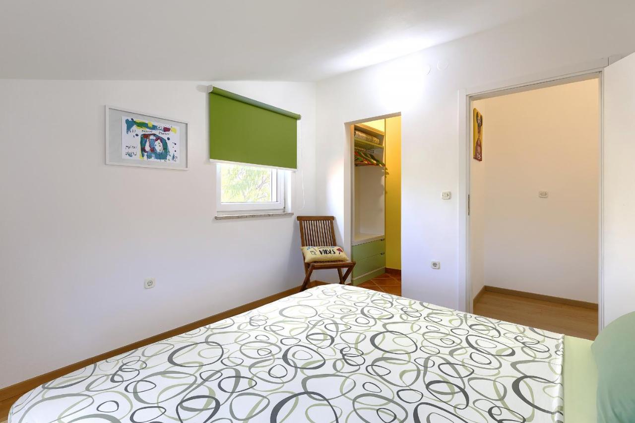 Homestay Pula Bagian luar foto