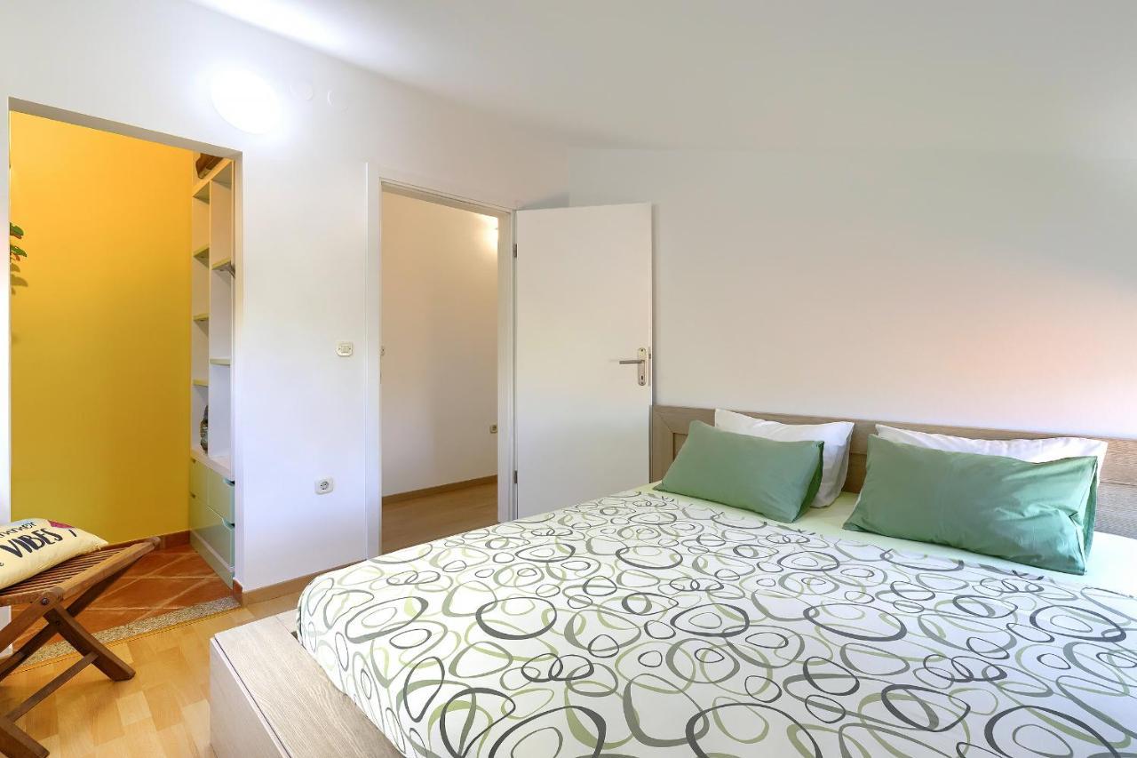 Homestay Pula Bagian luar foto